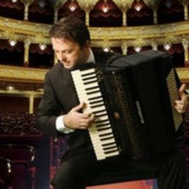 Mirco Patarini en concierto