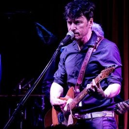 Antonio Birabent le canta a Montevideo